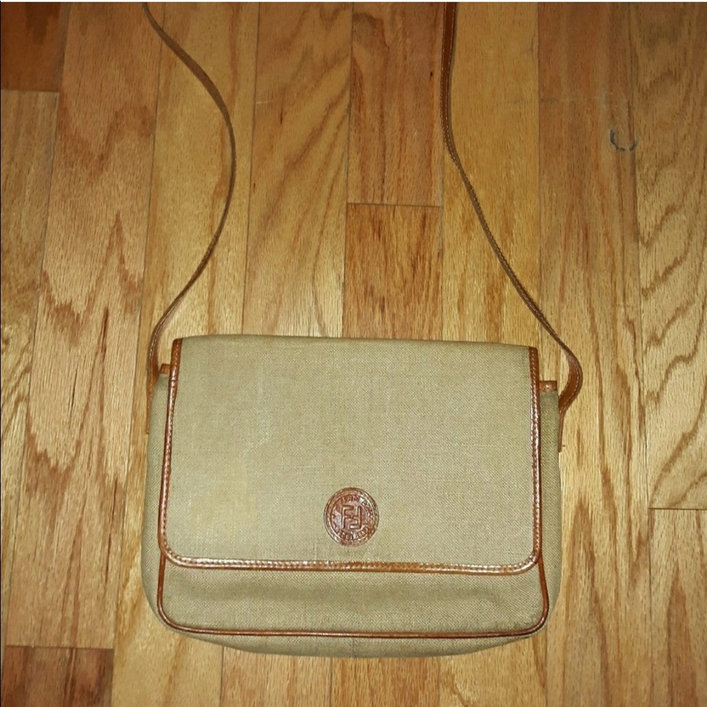 VTG FENDI CROSSBODY